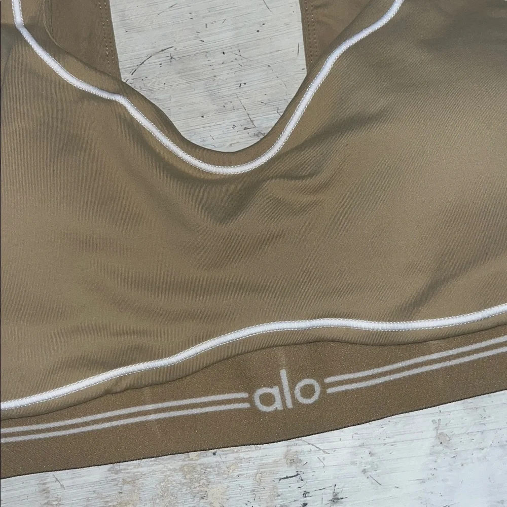 Alo Airbrush Heart Throb Bra in beige & white NWT | size large - Picture 2 of 7